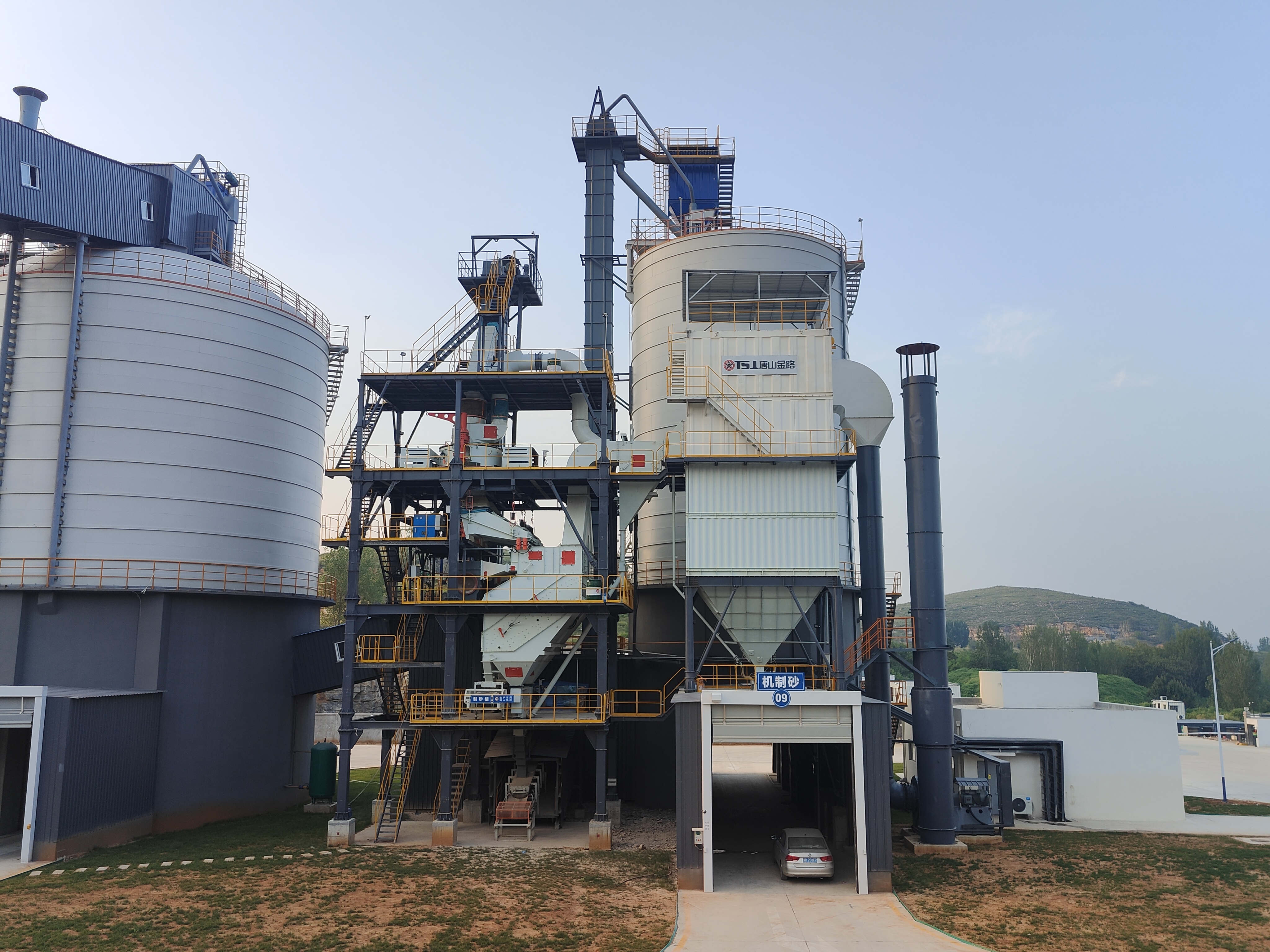 告別冬季停產！制砂樓干法制砂，寒冬里照樣穩(wěn)產增效